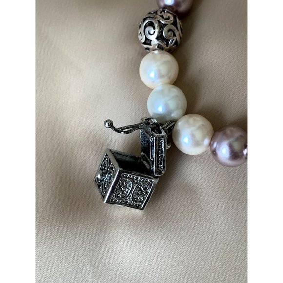 SOLD Valerie Parr Hill Faux Pearl Prayer Box Bracelet NEW WITH TAG - Picture 4 of 6